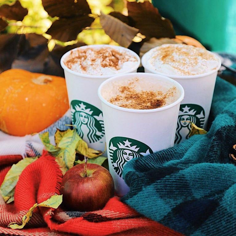 Праздничный сентябрь со Starbucks: осенние напитки 