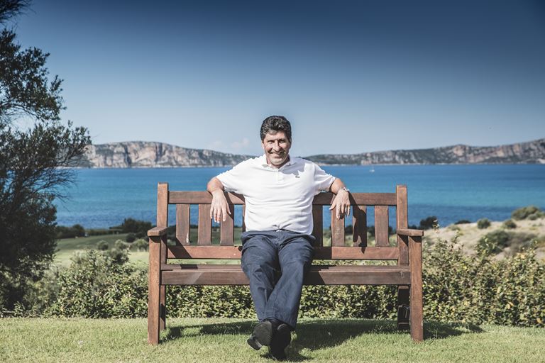 Хосе Мария Оласабаль станет дизайнером гольф-полей в Costa Navarino
