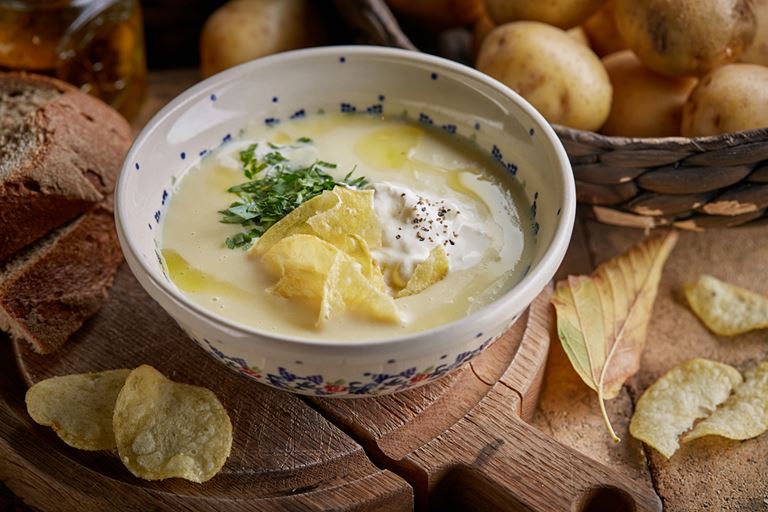 Восемь новых блюд в ресторанах «Сыроварня» - картофельный суп