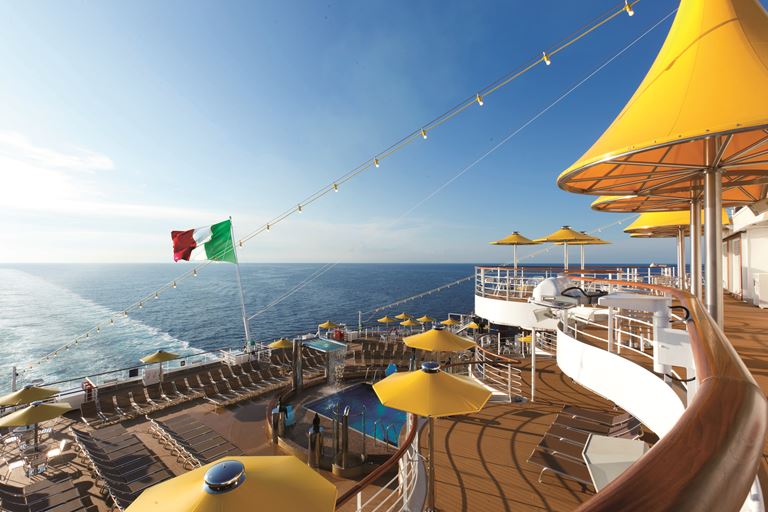 Costa Cruises и AISM - круизы для туристов с ограниченными возможностями - палуба