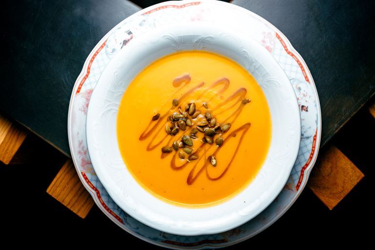 Новые блюда в «Кафе Дружба. Мануфактура еды» - тыквенный суп с семечками