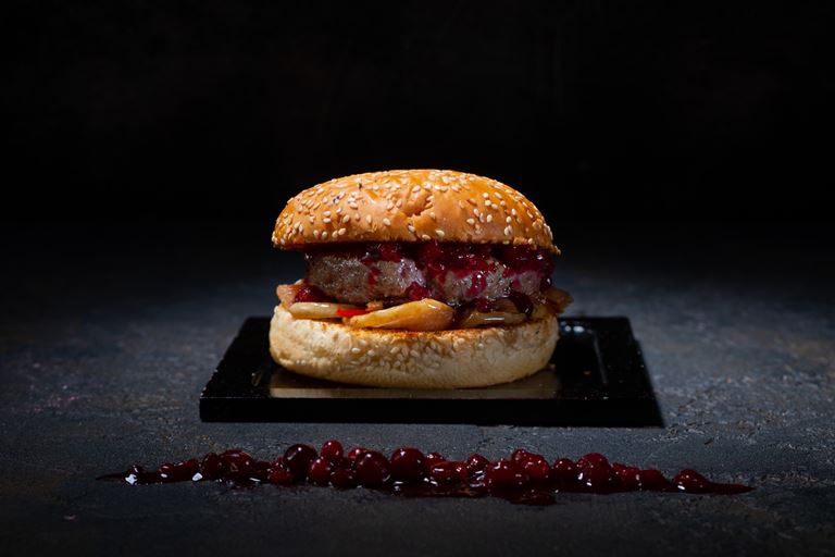 Новое меню Burger Heroes - Бургер «Брюс Ли»