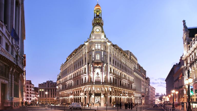 Four Seasons Hotel and Private Residences Madrid 