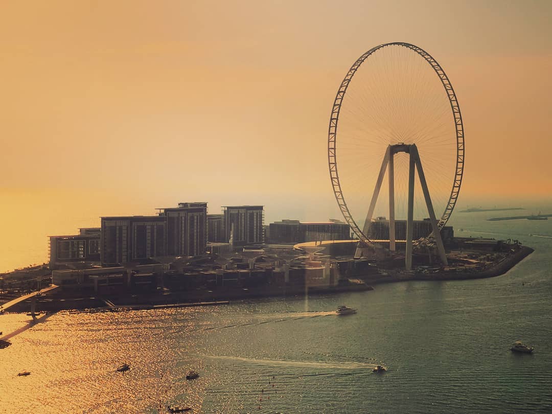 Insta-места: где делать фото красивых закатов в Дубае – Пляж The Beach в районе JBR для фото колеса обозрения Ain Dubai