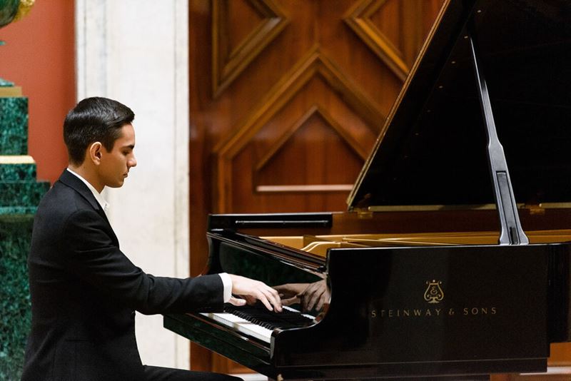«Пианиссимо»: фортепианный вечер в швейцарском Санкт-Морице с участием всемирно известных пианистов из России