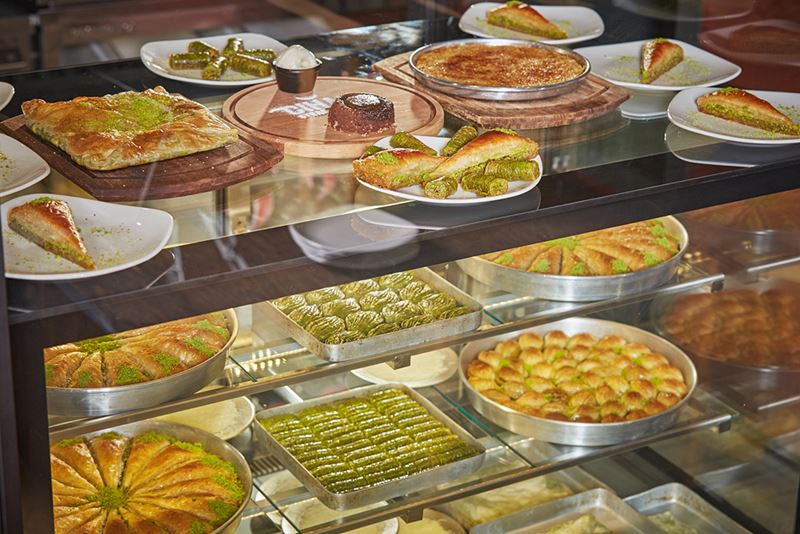 Турецкие сладости в Москве: при ресторане Cihan открылась кондитерская 