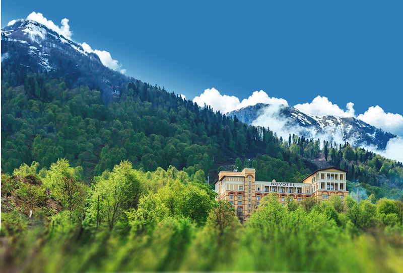 Летние каникулы 2020: 7 отелей в Сочи и на Красной Поляне - Novotel Resort Красная Поляна Сочи 