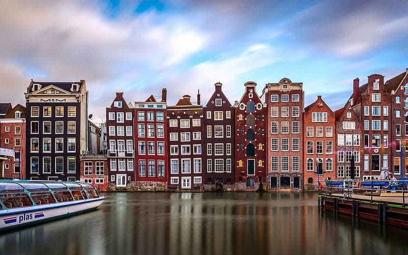Города Европы с «пряничной» архитектурой - Амстердам (Нидерланды)
