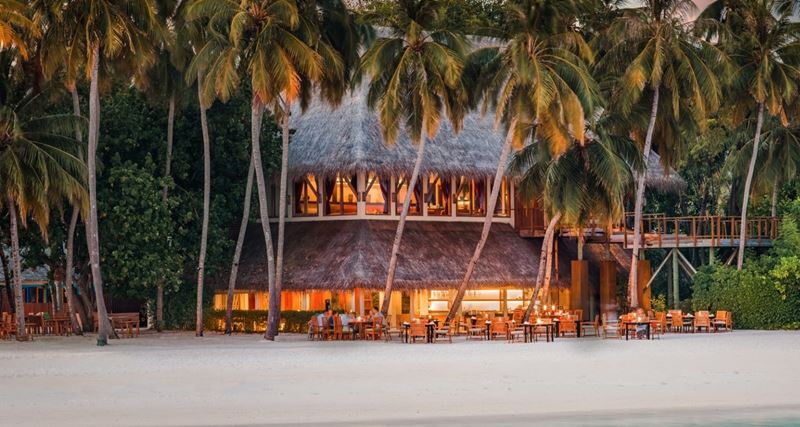 Рестораны Мальдив Conrad Maldives Rangali Island - Ресторан UFAA