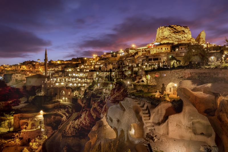 Исторические площадки отеля Argos in Cappadocia - Архитектура Каппадокии вечером
